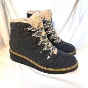 Dr. Scholl’s So Cozy Charcoal Gray Women's Boots Size 7.5